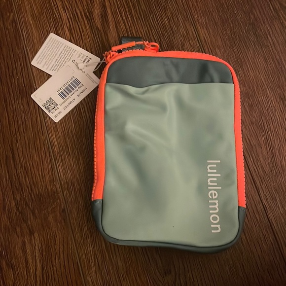 lululemon athletica Handbags - Easy Access Crossbody